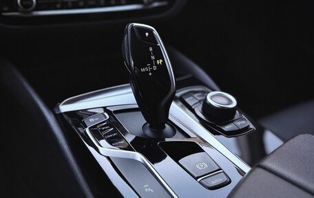 BMW 5 серия, 2019 год, 3 290 000 рублей, 23 фотография