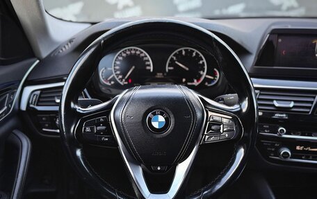 BMW 5 серия, 2019 год, 3 290 000 рублей, 15 фотография