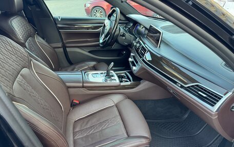 BMW 7 серия, 2018 год, 3 500 000 рублей, 19 фотография