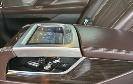 BMW 7 серия, 2018 год, 3 500 000 рублей, 24 фотография