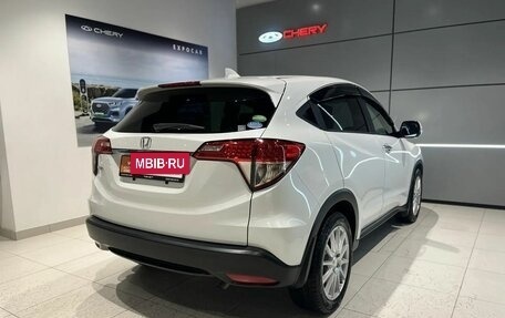 Honda Vezel, 2018 год, 1 670 000 рублей, 6 фотография
