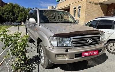 Toyota Land Cruiser 100 рестайлинг 2, 2004 год, 1 990 000 рублей, 1 фотография