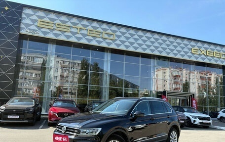 Volkswagen Tiguan II, 2018 год, 2 890 000 рублей, 1 фотография