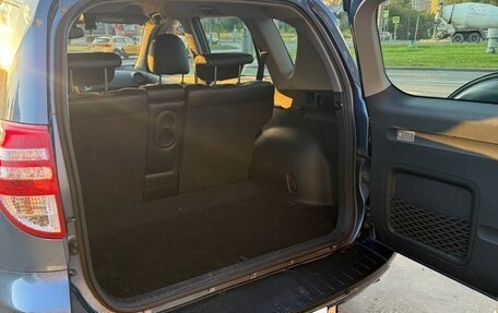 Toyota RAV4, 2011 год, 1 400 000 рублей, 20 фотография