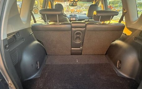 Toyota RAV4, 2011 год, 1 400 000 рублей, 21 фотография