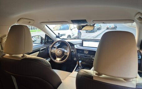 Lexus RX IV рестайлинг, 2016 год, 3 700 000 рублей, 28 фотография