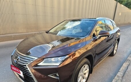 Lexus RX IV рестайлинг, 2016 год, 3 700 000 рублей, 25 фотография