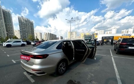 Geely Emgrand, 2023 год, 1 690 000 рублей, 10 фотография