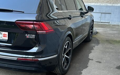 Volkswagen Tiguan II, 2017 год, 2 600 000 рублей, 3 фотография