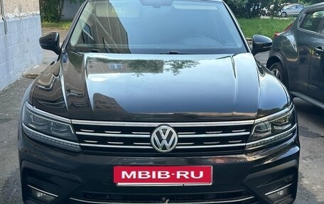 Volkswagen Tiguan II, 2017 год, 2 600 000 рублей, 8 фотография