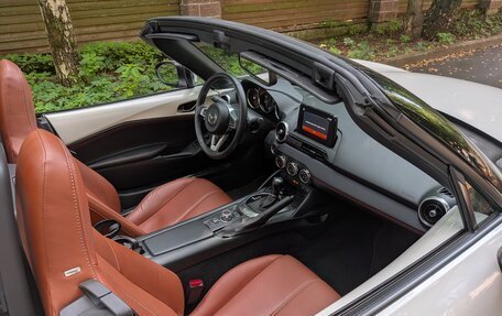 Mazda MX-5, 2023 год, 3 550 000 рублей, 10 фотография
