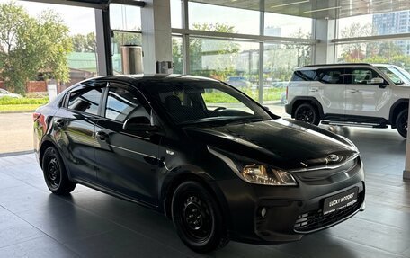 KIA Rio IV, 2017 год, 645 000 рублей, 3 фотография