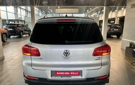 Volkswagen Tiguan I, 2012 год, 995 000 рублей, 3 фотография