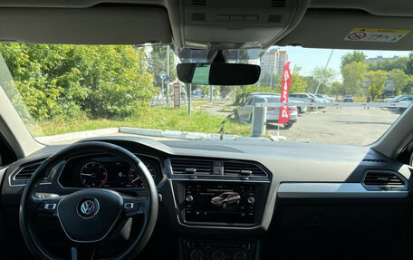 Volkswagen Tiguan II, 2018 год, 2 890 000 рублей, 11 фотография