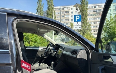 Volkswagen Tiguan II, 2018 год, 2 890 000 рублей, 10 фотография