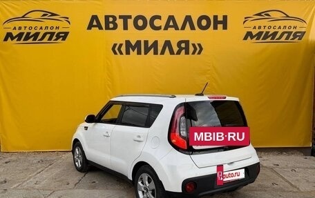 KIA Soul II рестайлинг, 2017 год, 1 390 000 рублей, 3 фотография