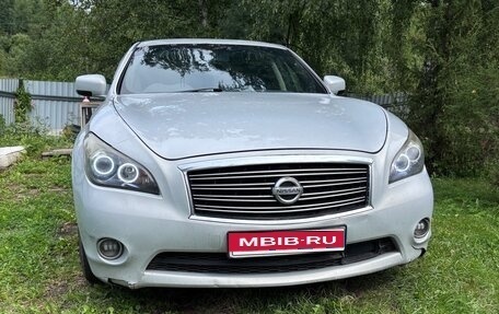Nissan Fuga II, 2011 год, 600 000 рублей, 1 фотография