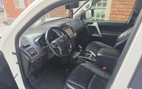 Toyota Land Cruiser Prado 150 рестайлинг 2, 2019 год, 4 150 000 рублей, 7 фотография