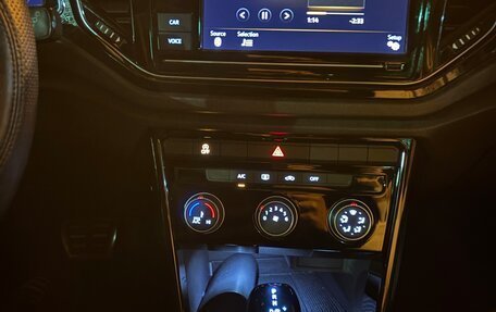 Volkswagen T-Roc I, 2020 год, 2 495 000 рублей, 14 фотография