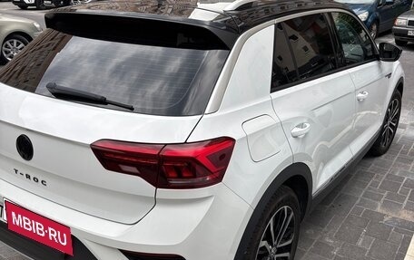 Volkswagen T-Roc I, 2020 год, 2 495 000 рублей, 6 фотография