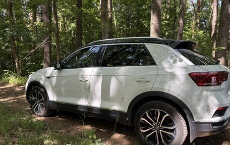 Volkswagen T-Roc I, 2020 год, 2 495 000 рублей, 20 фотография