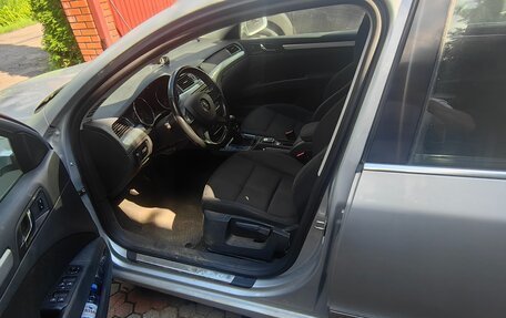 Skoda Superb III рестайлинг, 2013 год, 750 000 рублей, 10 фотография