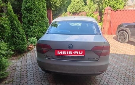 Skoda Superb III рестайлинг, 2013 год, 750 000 рублей, 4 фотография