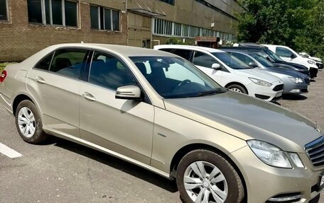 Mercedes-Benz E-Класс, 2012 год, 1 500 000 рублей, 9 фотография