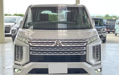Mitsubishi Delica D:5 I, 2023 год, 2 799 000 рублей, 7 фотография