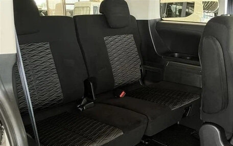 Mitsubishi Delica D:5 I, 2023 год, 2 799 000 рублей, 19 фотография