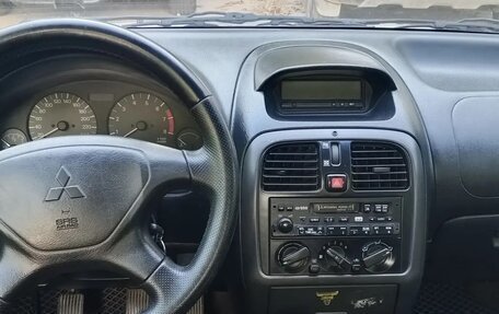 Mitsubishi Carisma I, 2003 год, 175 000 рублей, 4 фотография