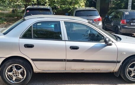 Mitsubishi Carisma I, 2003 год, 175 000 рублей, 3 фотография