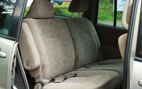 Nissan Liberty, 2002 год, 390 000 рублей, 8 фотография