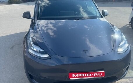 Tesla Model Y I, 2020 год, 4 300 000 рублей, 3 фотография
