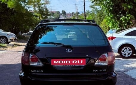 Lexus RX IV рестайлинг, 2000 год, 740 000 рублей, 6 фотография