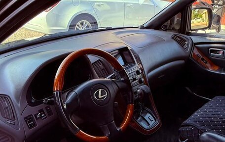 Lexus RX IV рестайлинг, 2000 год, 740 000 рублей, 9 фотография