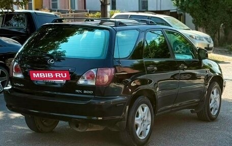 Lexus RX IV рестайлинг, 2000 год, 740 000 рублей, 20 фотография