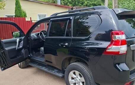 Toyota Land Cruiser Prado 150 рестайлинг 2, 2015 год, 3 850 000 рублей, 7 фотография