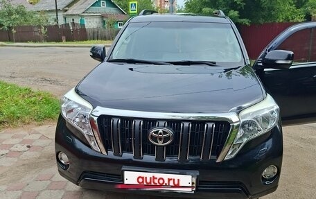 Toyota Land Cruiser Prado 150 рестайлинг 2, 2015 год, 3 850 000 рублей, 10 фотография