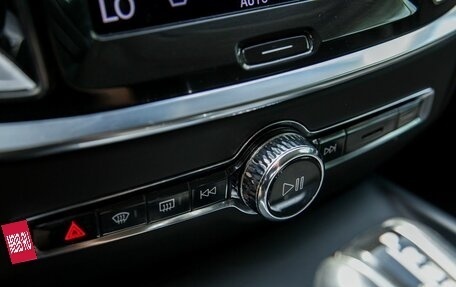 Volvo V60 Cross Country II, 2020 год, 3 750 000 рублей, 21 фотография