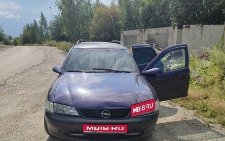 Opel Vectra B рестайлинг, 1997 год, 155 000 рублей, 1 фотография