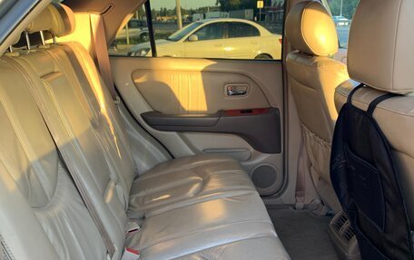 Lexus RX IV рестайлинг, 2002 год, 750 000 рублей, 6 фотография