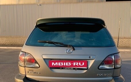 Lexus RX IV рестайлинг, 2002 год, 750 000 рублей, 3 фотография