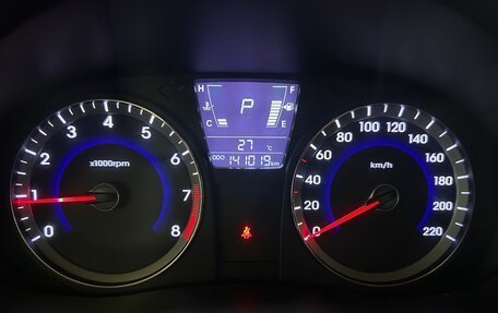 Hyundai Solaris II рестайлинг, 2012 год, 869 000 рублей, 9 фотография