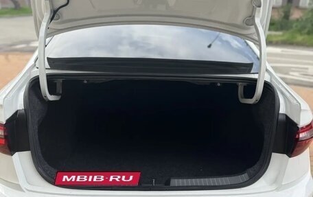 Volkswagen Jetta VII, 2021 год, 1 800 000 рублей, 2 фотография