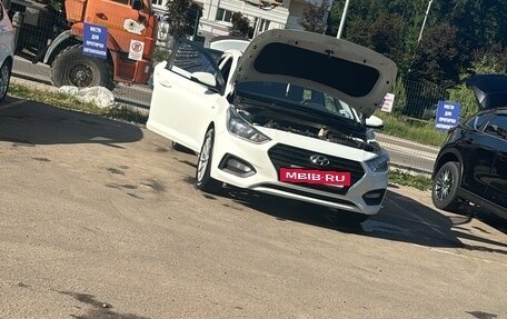 Hyundai Solaris II рестайлинг, 2018 год, 1 250 000 рублей, 5 фотография