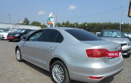 Volkswagen Jetta VI, 2013 год, 965 000 рублей, 2 фотография