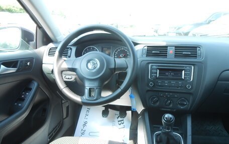 Volkswagen Jetta VI, 2013 год, 965 000 рублей, 10 фотография
