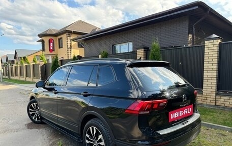 Volkswagen Tiguan II, 2021 год, 2 490 000 рублей, 8 фотография