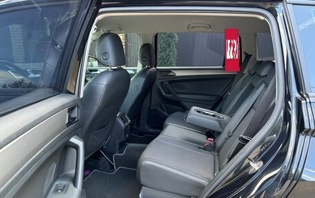 Volkswagen Tiguan II, 2021 год, 2 490 000 рублей, 17 фотография